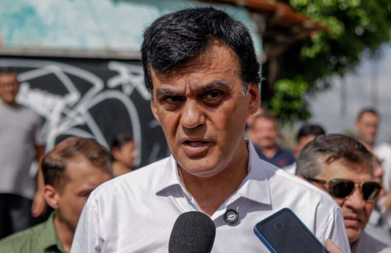 Prefeito Naumi Amorim sanciona lei que cria o programa Reciclagem do Povo