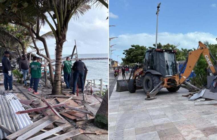 Agefis realiza operação e remove barracas irregulares na orla do Pirambu, em Fortaleza