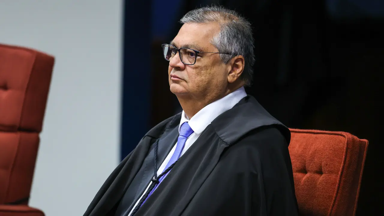 Flávio Dino determina reintegração de Andrei Rodrigues ao comando da Polícia Federal